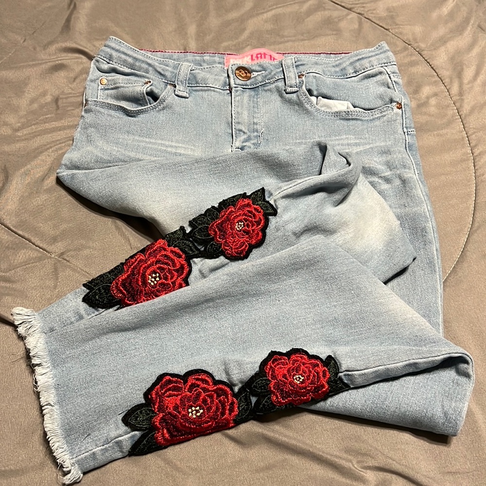 Girls Jean with embroidery roses on pant leg